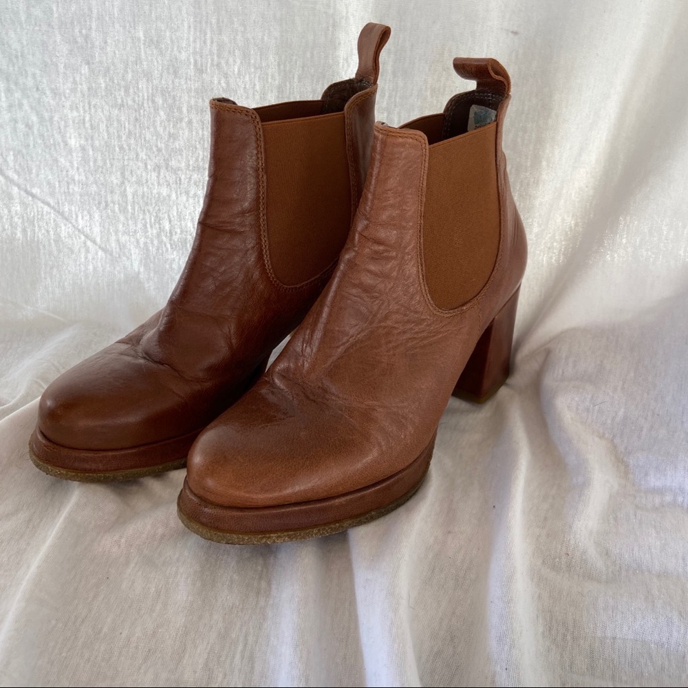 Weekend Platform Brown Booties - Picture 7 of 9
